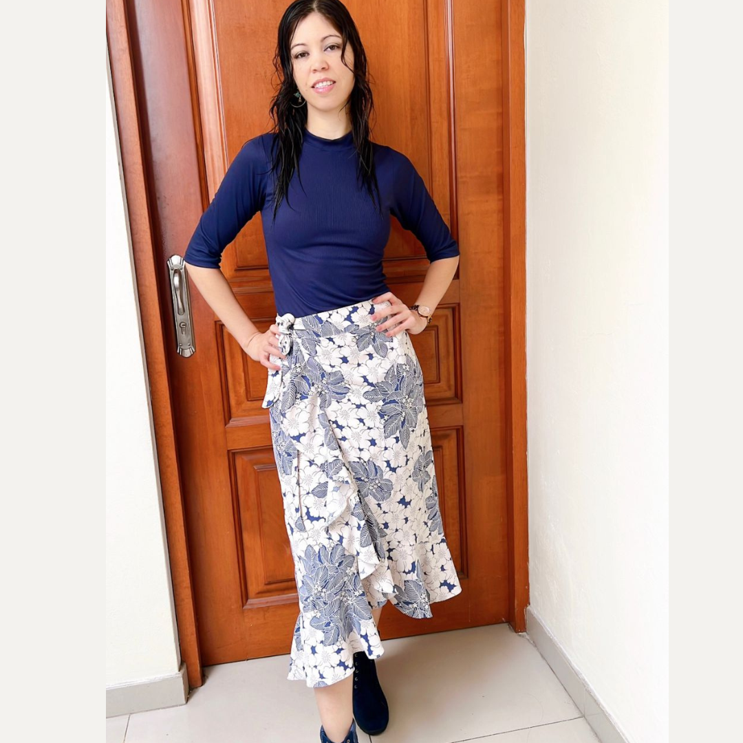 Falda envolvente, falda celeste, falda larga